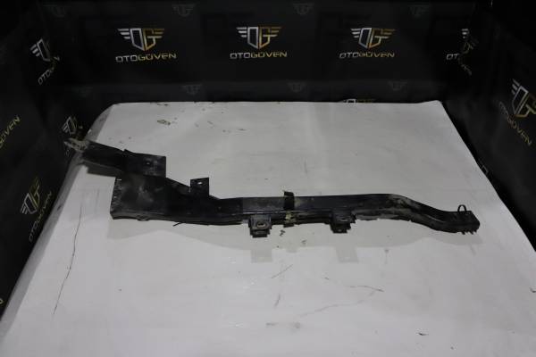 FORD TRANSİT 460 ED ÇIKMA PARÇA TRANSİT V184 TESİSAT PLASTİĞİ